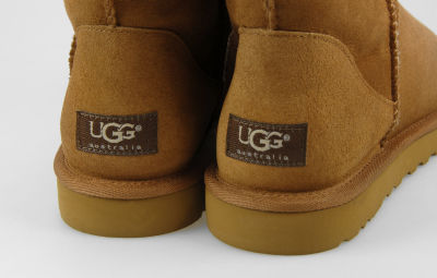 Ugg Classic Short thumbnail