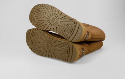 Ugg Classic Short thumbnail